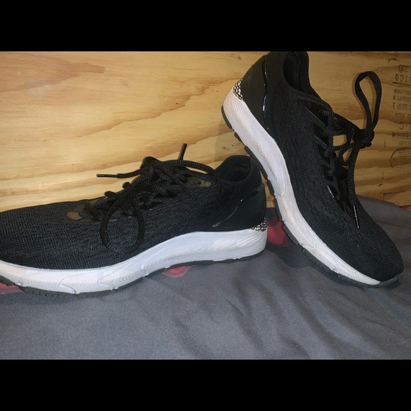 COPY - Women’s Under Armour Hovr Sonic Black Running Sneaker - Picture 4 of 8